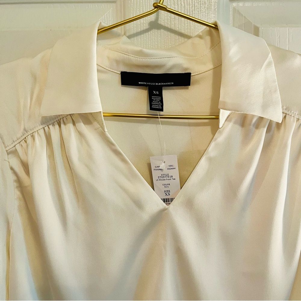 NWT White House Black Market Cream Blouse - Picture 3 of 6